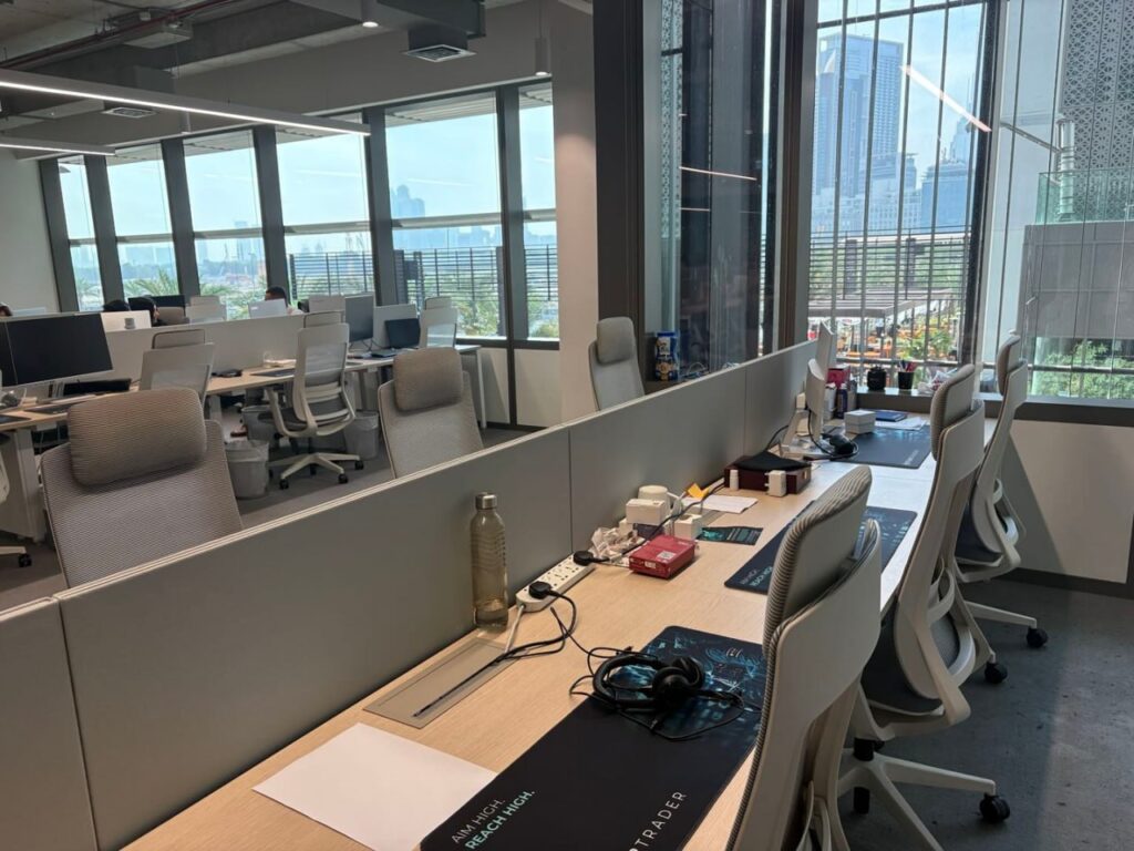 ドバイオフィス2